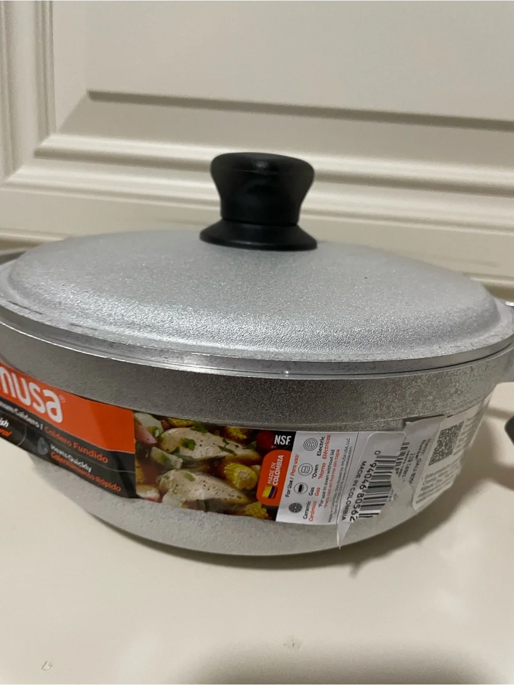 Imusa Silver Cast Aluminum Covered Skillet - Nonstick Frypan with Lid